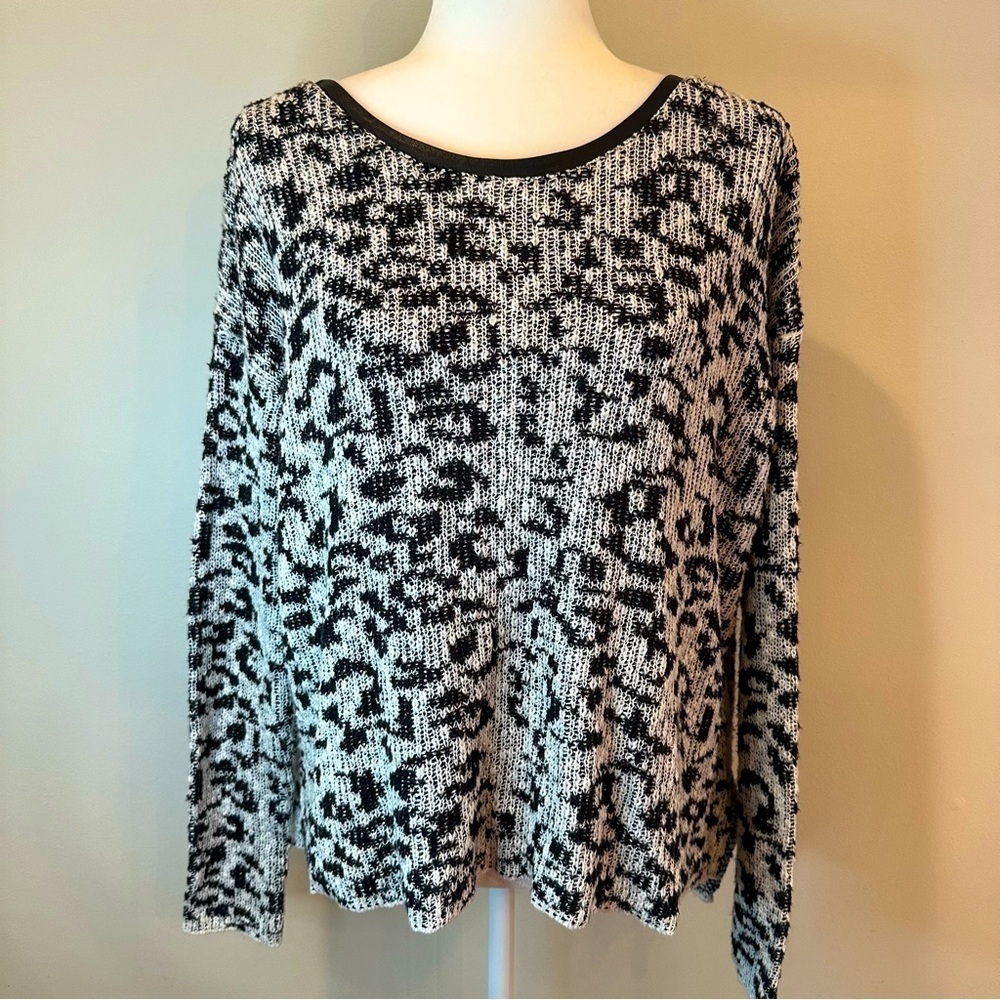 Generation Love Womens Chunky Knit Cheetah Animal Print Sweater Medium‎